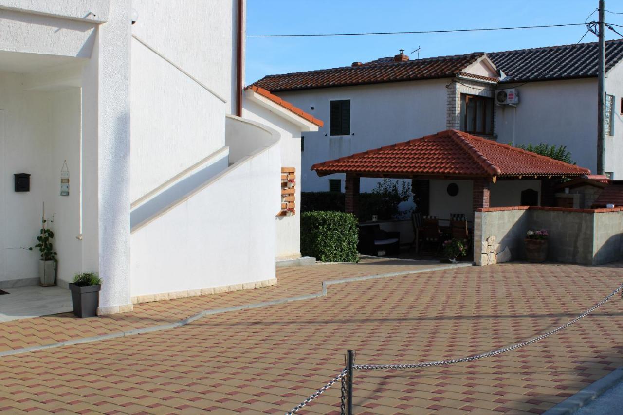 Apartmani B&S Barbat na Rabu Buitenkant foto