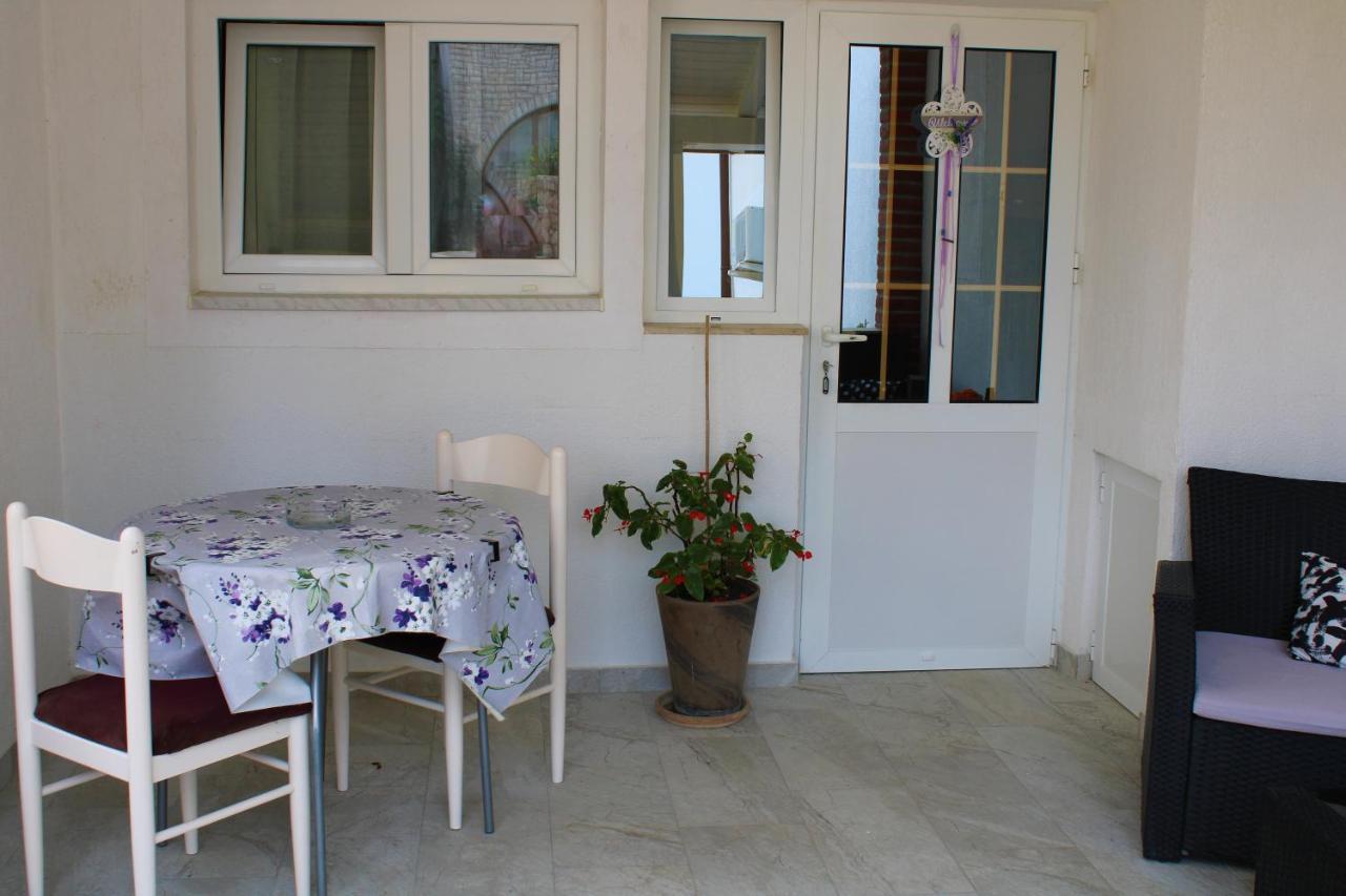 Apartmani B&S Barbat na Rabu Buitenkant foto