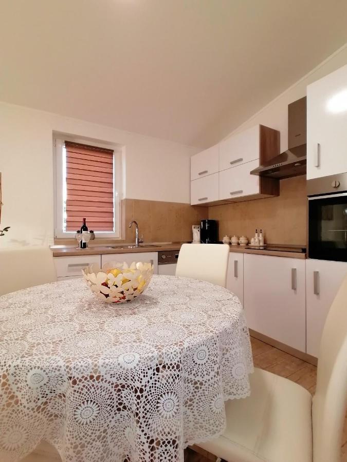 Apartmani B&S Barbat na Rabu Buitenkant foto