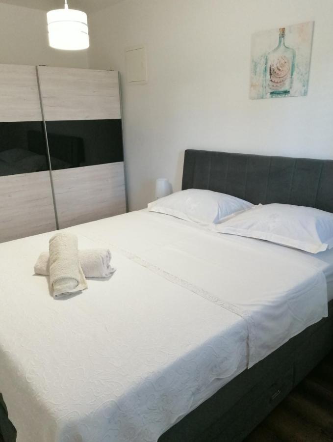 Apartmani B&S Barbat na Rabu Buitenkant foto