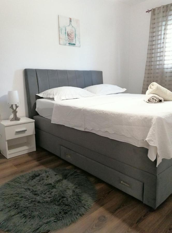 Apartmani B&S Barbat na Rabu Buitenkant foto